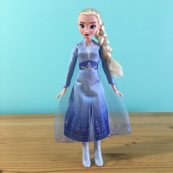 ❄️ New w/o Box “Frozen II” Elsa Doll by Hasbro ❄️ - Picture 1 of 9